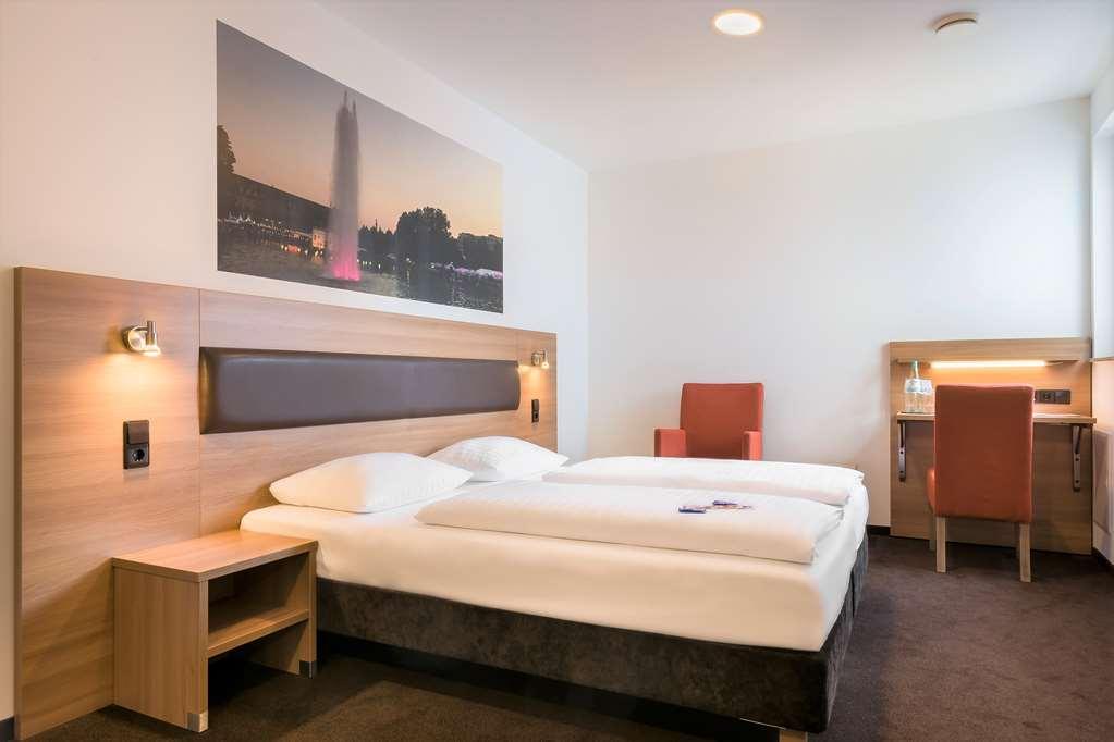 Novum Hotel Bruy Στουτγκάρδη Δωμάτιο φωτογραφία